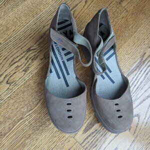 Fly London Mary Jane Shoes, Size EU 38, Nude
